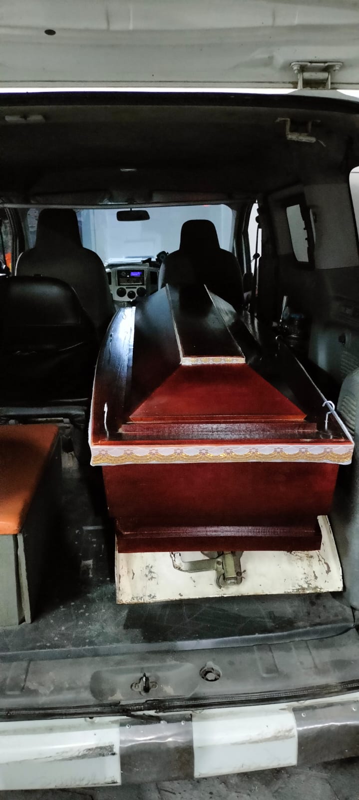 Gallery Ambulance 9